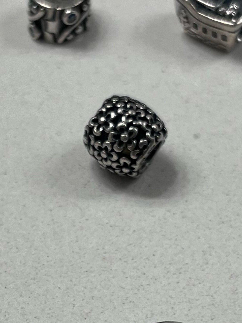 Pandora S925 Perfect Posies Bead Charm